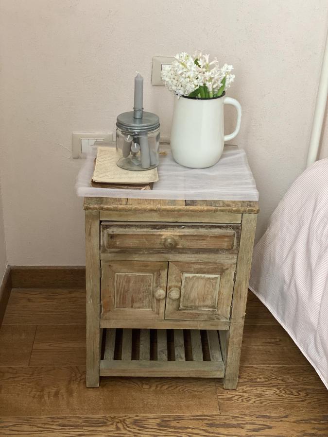 B&B Melloni Street Доло Экстерьер фото