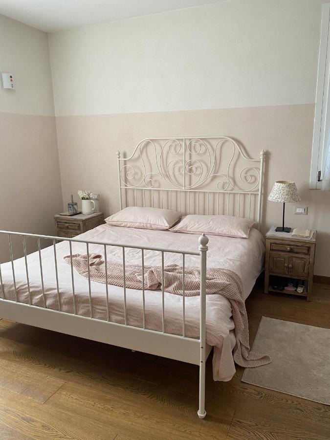 B&B Melloni Street Доло Экстерьер фото