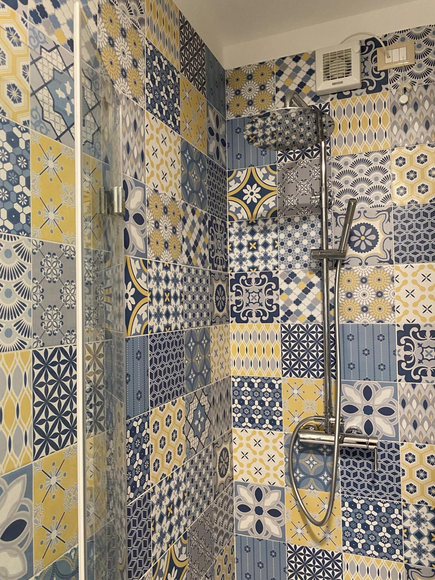 B&B Melloni Street Доло Экстерьер фото